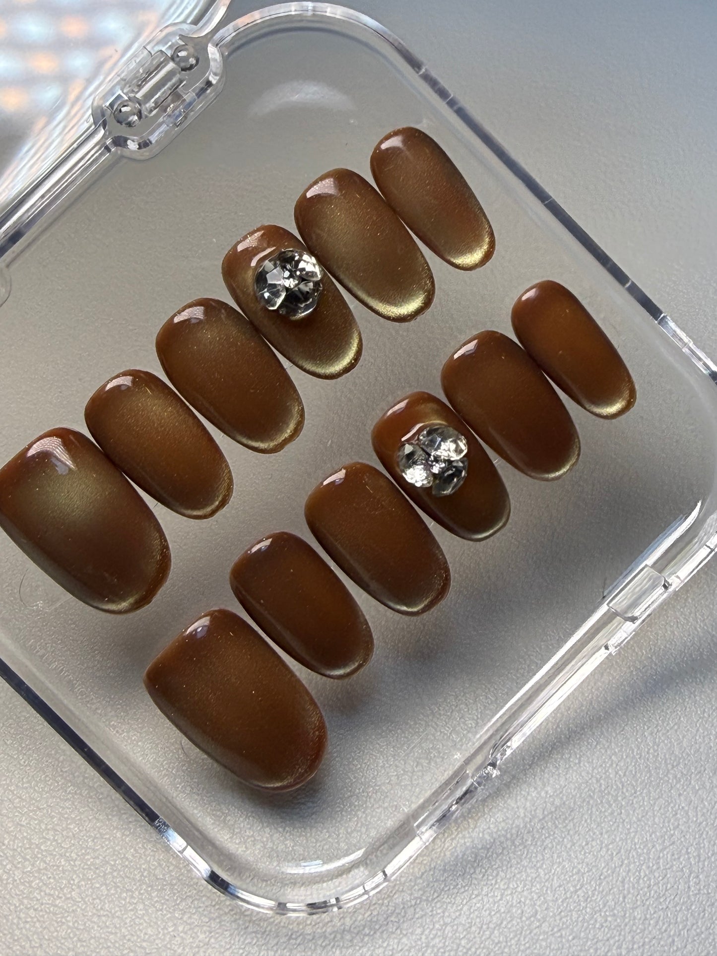 Nudesh-Gold cat eye