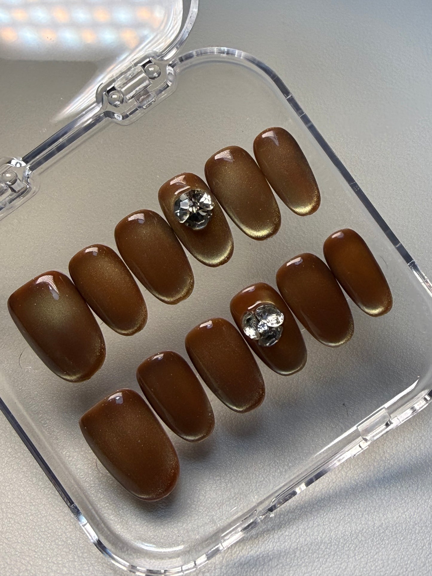 Nudesh-Gold cat eye